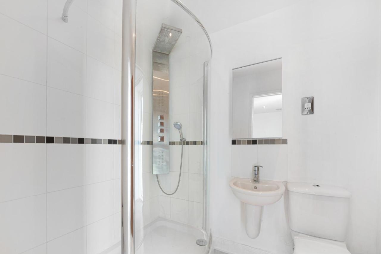 Excel 3 Bedroom Apartment Near City Airport And O2 Arena Londra Esterno foto