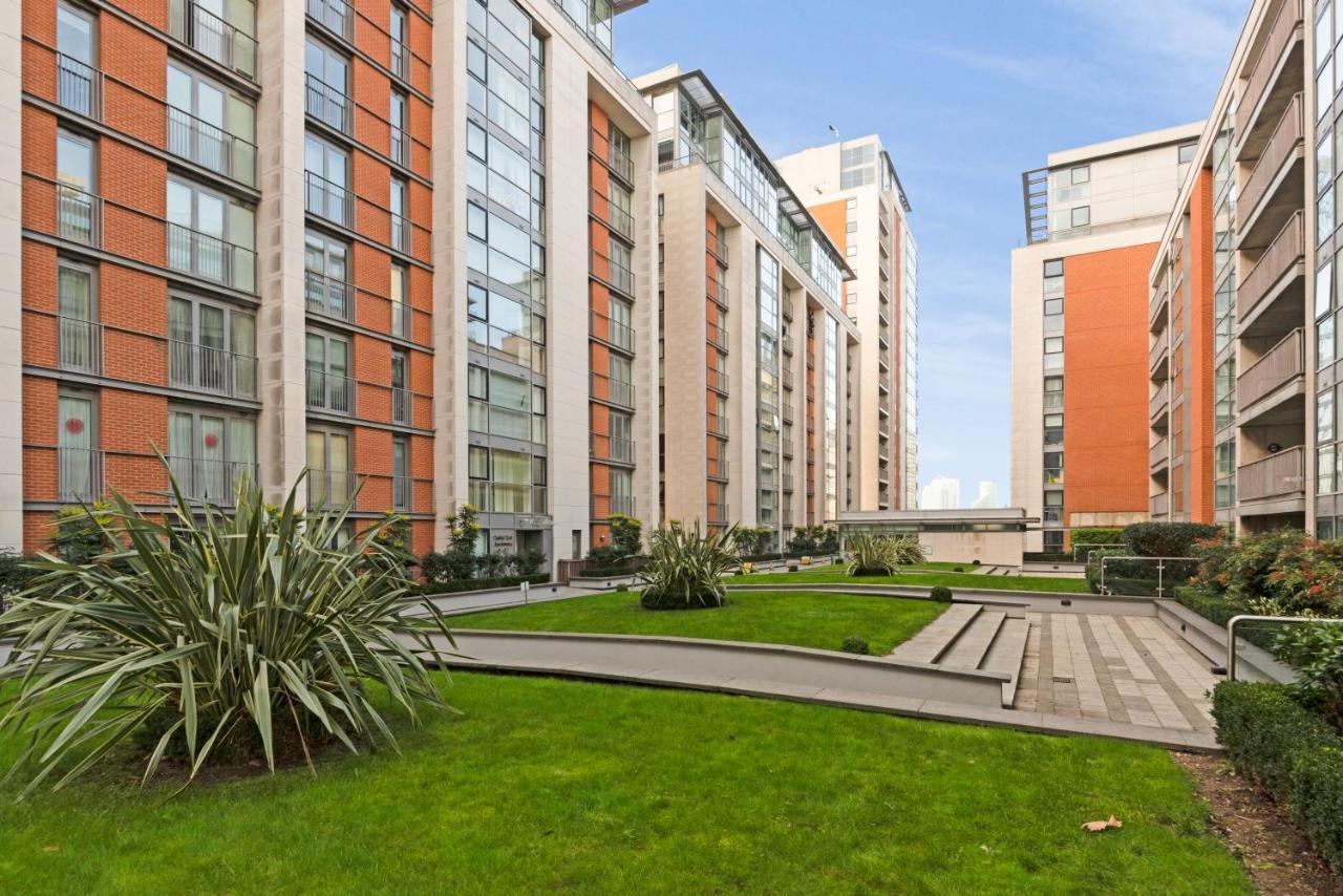 Excel 3 Bedroom Apartment Near City Airport And O2 Arena Londra Esterno foto