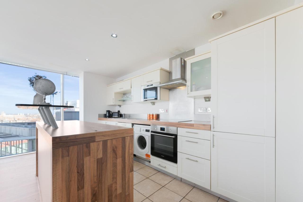 Excel 3 Bedroom Apartment Near City Airport And O2 Arena Londra Esterno foto