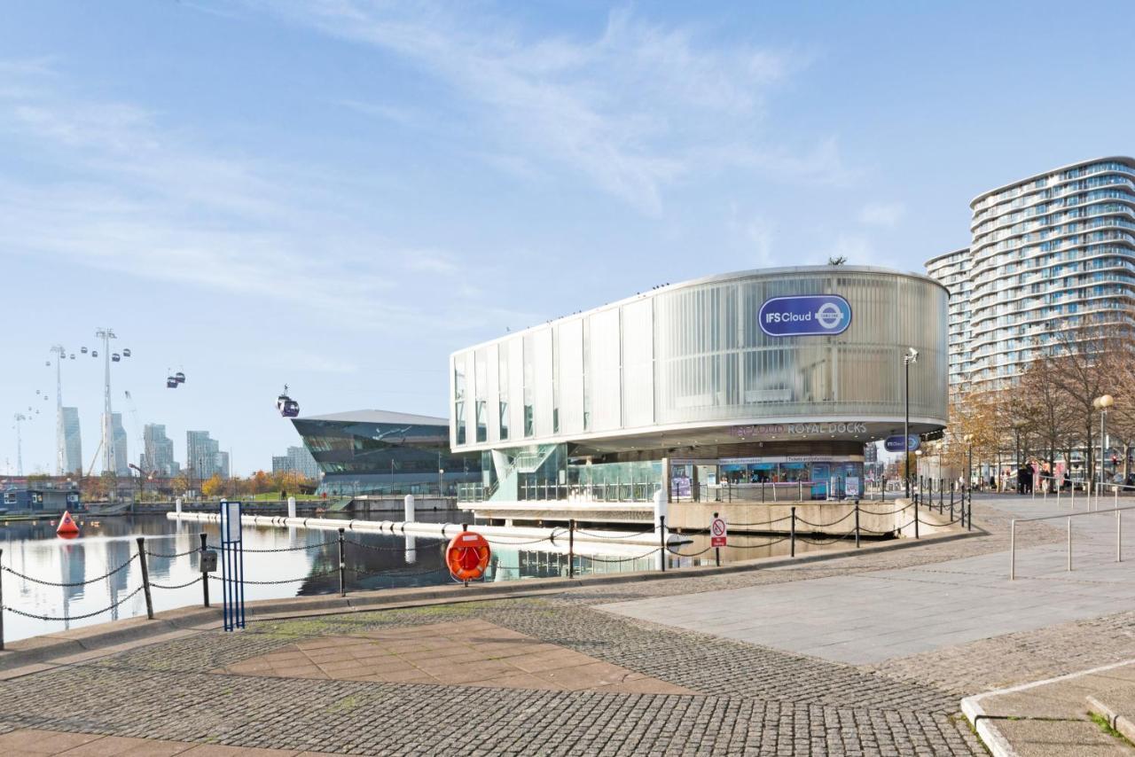 Excel 3 Bedroom Apartment Near City Airport And O2 Arena Londra Esterno foto