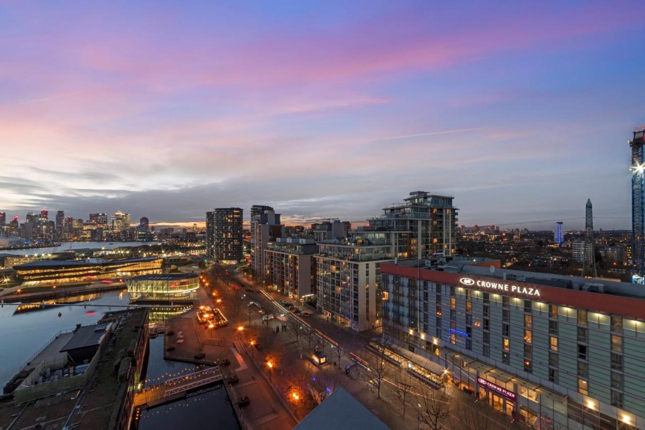 Excel 3 Bedroom Apartment Near City Airport And O2 Arena Londra Esterno foto